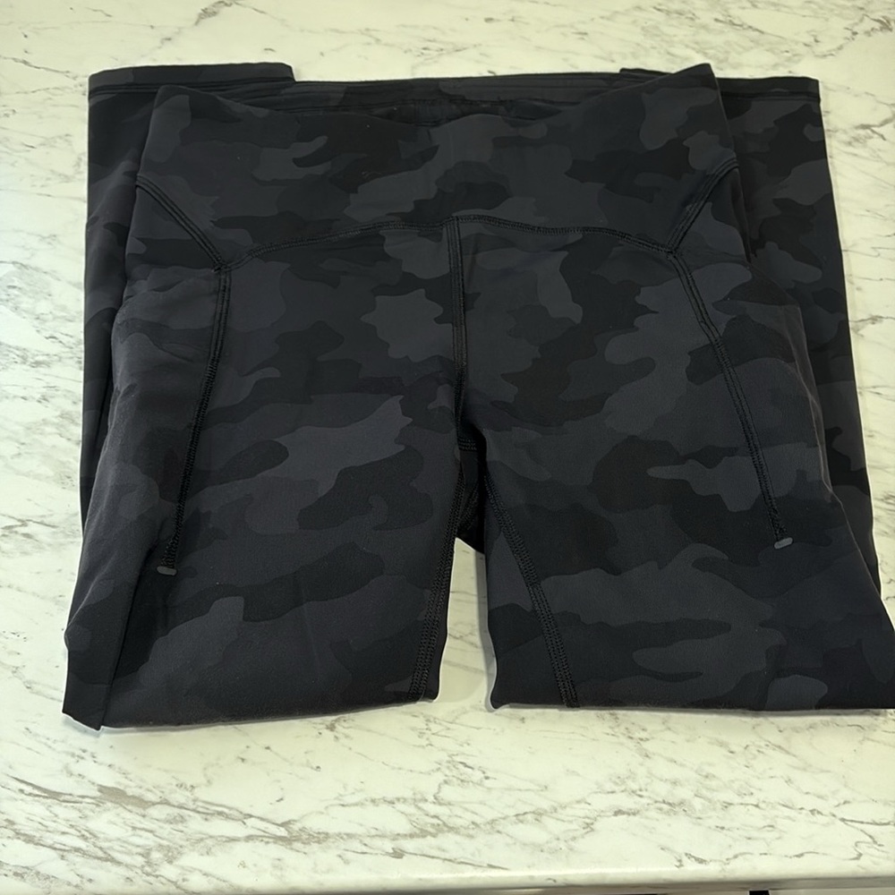 Lululemon Power Thru High-Rise Crop 23" - Picture 7 of 8